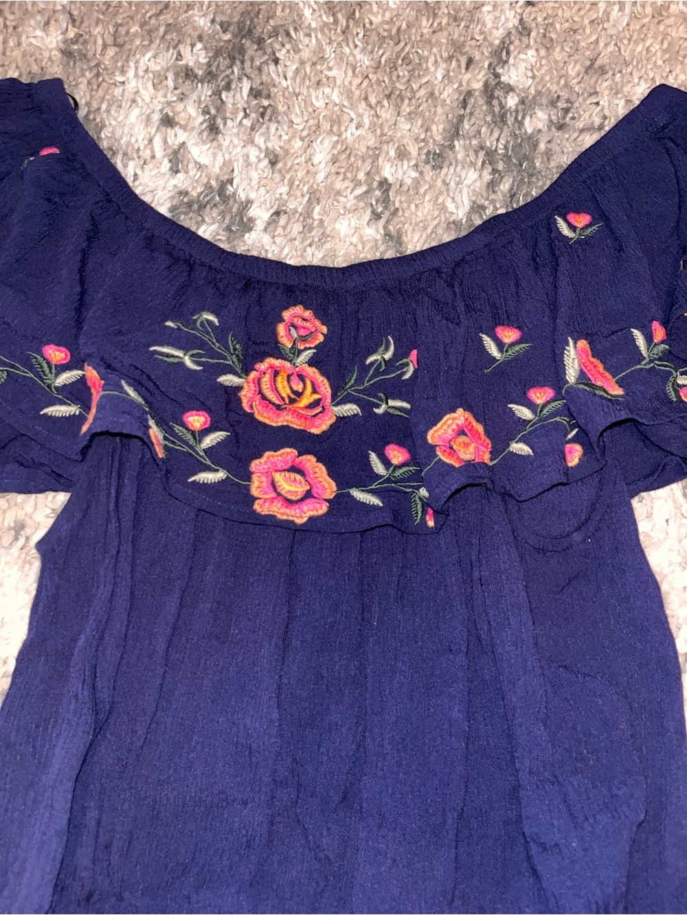 Women's Navy Off-Shoulder Embroidered Romper size large - Picture 3 of 5